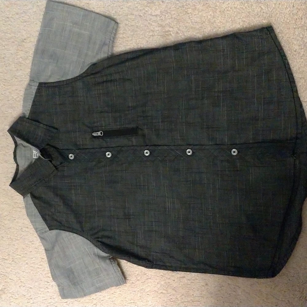Boys size 7 button down shirt